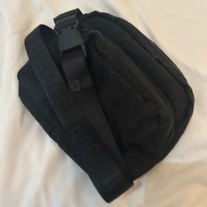 BAGGU crossbody/Fanny pack in black